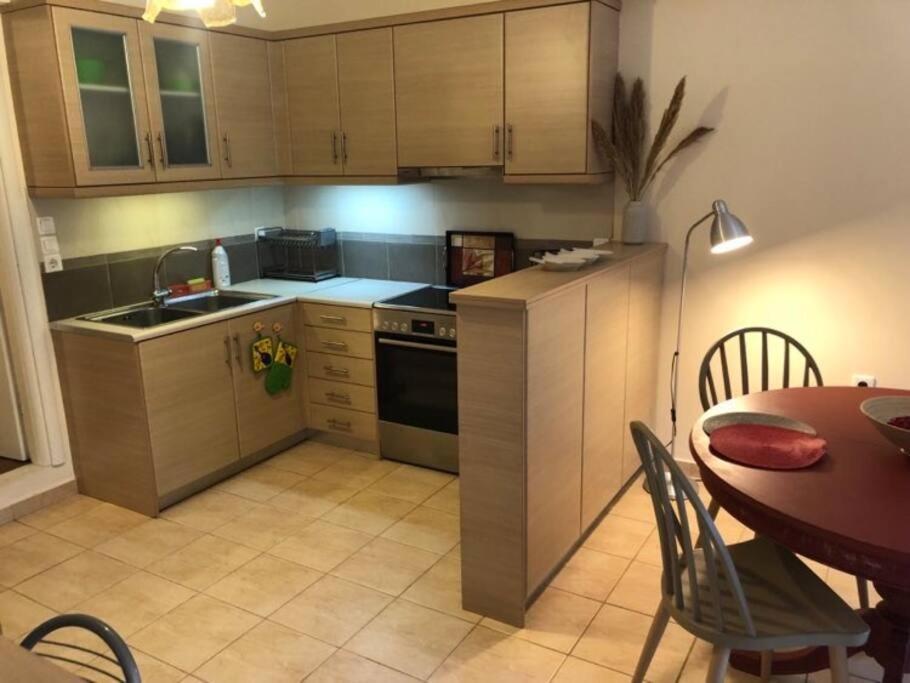 Eleni'S Maisonette Kalamata Bagian luar foto
